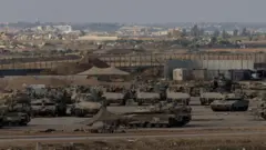تانک‌های ارتش اسرائیل در شهر غزه
