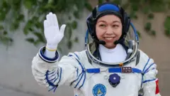 Lê Gia Doanh (Li Jiaying) coi sứ mệnh Thần Châu-23 là một "cơ hội hiếm có".