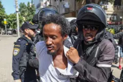 ብፖሊስ ኣብ ቀይዲ ዝኣተወ ሓደ ካብቶም ናዕበኛታት