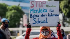 Demonstrasi menentang kekerasan seksual terhadap perempuan