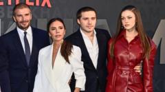 Las impactantes acusaciones de Brooklyn Beckham contra sus padres en una publicación en redes: desde el drama del vestido de novia hasta el polémico primer baile