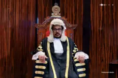 දස වන පාර්ලිමේන්තුවේ අභිනව කතානායකවරයා ලෙස අශෝක සපුමල් රන්වල තේරී පත්වූ නොවැම්බර් 21 වන දා තේරී පත්විය 