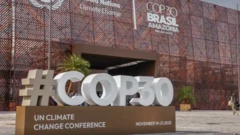 Entrada de um dos galpões da COP30