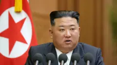 Igerageza ry'ibi bisasu ribaye inyuma y'imisi yari iheze Pyongyang ishikiriza amajambo akarishe