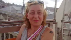 Don Sterdžis, Britanka koja je preminula 2018. godine od posledica trovanja novičokom, kao slučajna žrtva atentata na ruskog dvostrukog špijuna Sergeja Skripalja