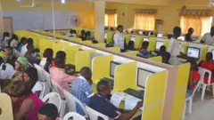 Awọn akẹkọọ to n se idanwo JAMB