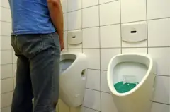 మూత్ర విసర్జన