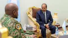 Mahoozi iyo Xasan Sheekh