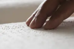 பார்வையற்றவர்கள், நிதி நிறுவனம்