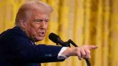 அமெரிக்க அதிபர் டொனால்ட் டிரம்ப் 