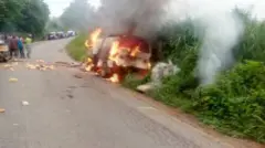 Bọọsi to n jona