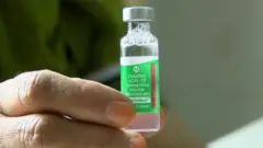 অক্সফোর্ড অ্যাস্ট্রাজেনেকার টিকা।