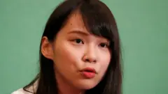 香港社運人士周庭宣佈「棄保」：「大概一輩子不會回去了」
