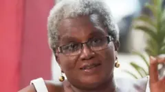  ELIZABETH OHENE
