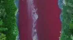 Àwòrán odò tó di pupa bí ẹ̀jẹ̀