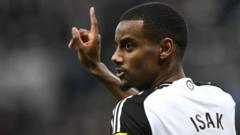 Liverpool na farautar Isak, Wataƙil Sterling ya je Napoli