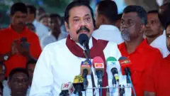 மஹிந்த ராஜபக்ஷ