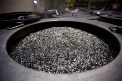 Tambores carregados com neodímio