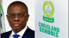 Gómìnà ìpínlẹ̀ Eko àti àsíá ilé ẹ̀kọ́ Chrisland