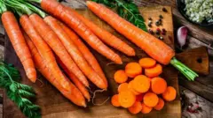 یہ بات ثابت ہے کہ گاجر کھانے سے بینائی بہتر رہتی ہے