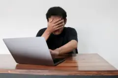 पॉर्न पाहण्यासाठीचे योग्य वय काय? यावरून का सुरू झाला आहे वाद