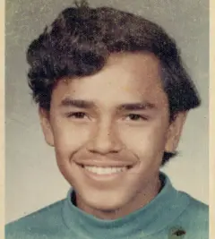 Antonio Salazar-Hobson na adolescência