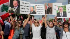 هواداران میشل عون، رئیس جمهور امروز در کاخ ریاست جمهوری تجمع کردند