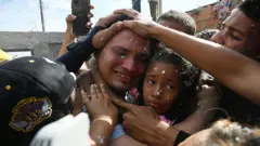 Mervin Yamarte ao chegar em casa na Venezuela