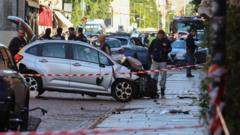 İtalya'nın Modena kentinde araç kalabalığa daldı: 4'ü ağır 8 yaralı