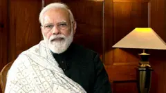 मोदी