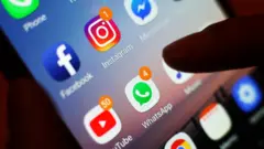 Layar telepon genggam