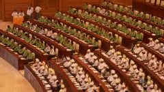 လွှတ်တော်မှာ သမ္မတရွေးဖို့ စတော့မယ်