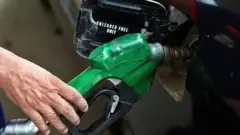 पाकिस्तान में पेट्रोल डीज़ल के दाम