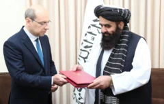 আফগানিস্তানের পররাষ্ট্রমন্ত্রী আমির খান মুত্তাকি বৃহস্পতিবার রাশিয়ার রাষ্ট্রদূতের সঙ্গে দেখা করেন 