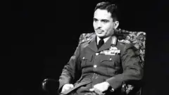 الملك حسين