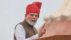 नरेंद्र मोदी