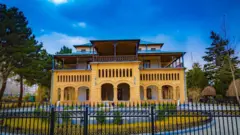 تصویری از قصر ستوری در وزارت خارجه حکومت طالبان