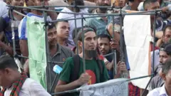 মামলা আর গ্রেফতার আতঙ্কে এলাকাছাড়া  বিএনপি'র অনেক নেতা-কর্মী 