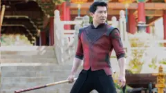 시무 리우는 마블의 첫 아시안 슈퍼히어로 샹치를 연기했다