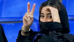 Suporter perempuan Arab Saudi