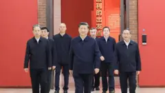 習近平和中共政治局常委在延安革命紀念館