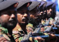 ත්‍රිවිධ හමුදා පිරිස් බලය අඩු කිරීමේ තීරණය හරිද වැරදිද ?