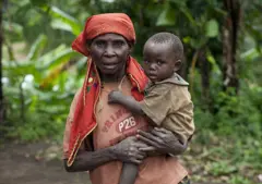 Une femme et un unfant Batwa