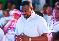 John Dumelo