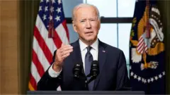 Biden Rusya konusunda Trump'tan daha sert bir çizgi izleyeceğinin işaretlerini çoktandır veriyordu