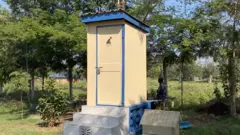 केन्या स्यानिवाइज शौचालय