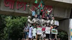 কোটাবিরোধী আন্দোলনে আহত ও নিহতদের পরিবারের সদস্যদের পুনর্বাসনের জন্যে নেয়া পদক্ষেপ নিয়ে তৈরি হয়েছে নানা বিতর্ক