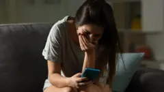 Dubartii bilbila harkaa fayyadamaa jirtu
