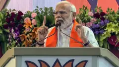 नरेंद्र मोदी 
