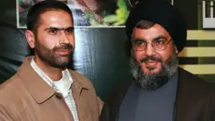 Wissam al Tawil, a la izquierda, con el líder del grupo, Hassan Nasrallah